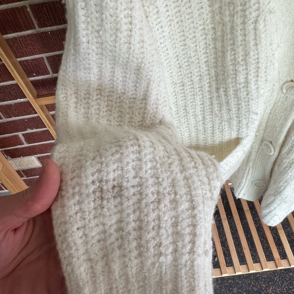 Cream Anthropologie cardigan sweater - Picture 5 of 11